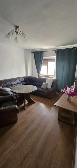 Apartament 4 camere, 80 mp, decomandat, centrala proprie, lift nou, renovat la alb - imagine 5
