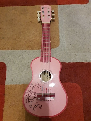 Jucarie Copii Play On Mica Rosa Corzi De Nylon Instrument Muzical