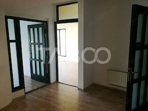 Spatiu de  birouri de vanzare  268 mpu etaj 1  zona Turnisor Sibiu