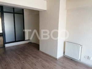 Spatiu de  birouri de vanzare  268 mpu etaj 1  zona Turnisor Sibiu - imagine 5