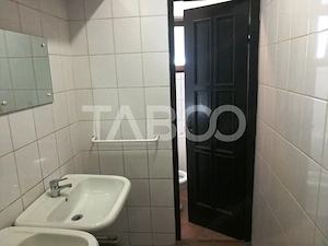 Spatiu de  birouri de vanzare  268 mpu etaj 1  zona Turnisor Sibiu - imagine 10