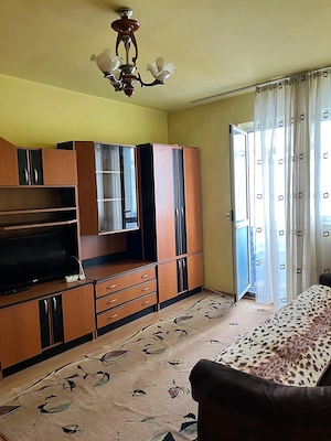 Închiriez apartament  - imagine 4