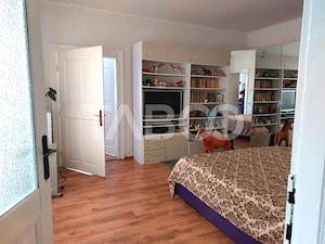 Casa si curte pretabila pentru 2 familii 980 mp teren liber Cisnadie - imagine 3
