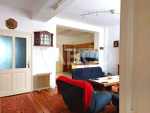 Casa si curte pretabila pentru 2 familii 980 mp teren liber Cisnadie - imagine 10