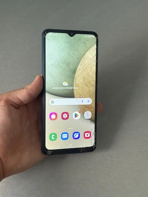 Samsung A12-64GB 4Gb ram -sticla display spart !