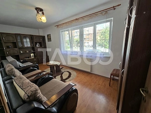 Apartament decomandat 3 camere 2 bai 66 mp parcare boxa Terezian Sibiu - imagine 10