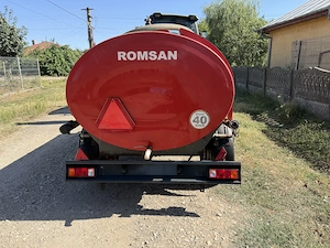 Vand cisterna  remorca agricola Romsan an fabricatie 2013 capacitate aproximativ 5.000 litri 5 tone