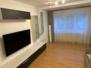 Proprietar - inchiriez apartament cu 3 camere, decomandat, etaj 1- Calea Girocului - imagine 5