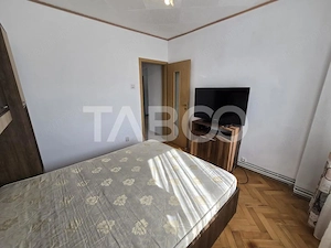 Apartament 2 camere de vanzare mobilat pivnita balcon Siretului Sibiu - imagine 13