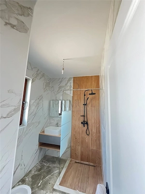 GIROC - DUPLEX DESPARTIT PRIN CARPORT - 4 CAMERE - TEREN MARE - imagine 9