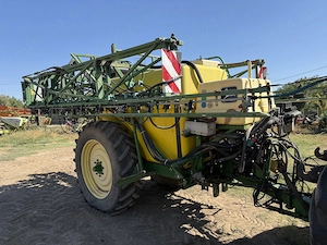 Sprayer   masina  instalatie de erbicidat   Met John Deere 638 - 3800 L - 24 m - an 2000 - imagine 5