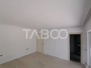 Casa superba de inchiriat 5 camere cu teren si piscina Cisnadie - imagine 16
