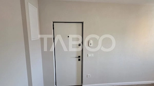 Apartament cu 3 camere central ultrafinisat de vanzare in Sebes  - imagine 4