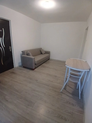 Apartament de închiriat 2 camere semidecomandat  - imagine 4