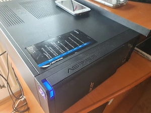 Unitate Centrala Acer Aspire X1420 AMD Athlon 4GB RAM 500GB DVD-RW Card Reader