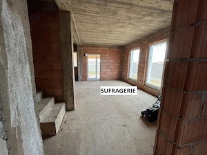 Vând Jumătate de duplex   Exterior finisat și Interior la roșu   în Giarmata Vii - imagine 4