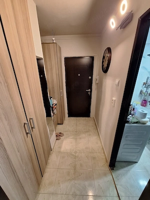 Apartament 1 camera, Etaj 1,Casa de Pensii, renovat, complet mobilat, utilat, AC  - imagine 3