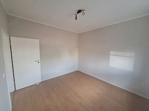 Apartament 3 camere, Braytim, renovat nou, Parcare in CF. centala termica, terasa mare - imagine 5