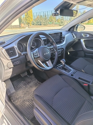Vând Kia Xceed, 1.5 benzină.  - imagine 4