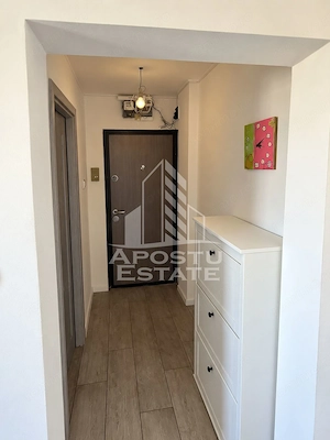 Apartament de vanzare cu 3 camere, Decomandat, Calea Sagului - imagine 2