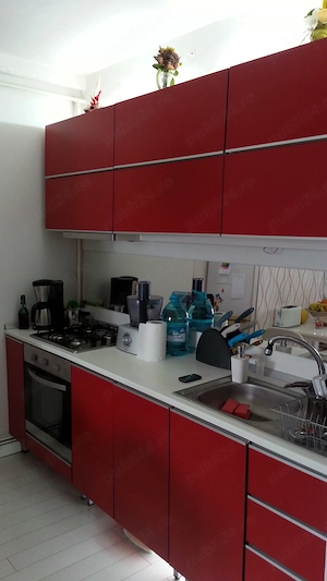 Închiriez studio cochet 36 mp, cu loc de parcare, situat la baza Colinei Universității - imagine 5