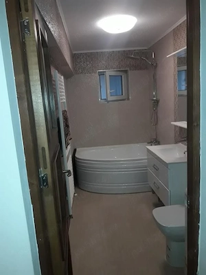 Inchiriez apartament 2 camere pe termen lung - imagine 2