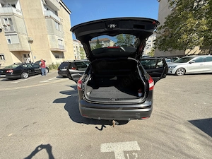 Vând Nissan Qashqai J11 din anul 2016 model TEKNA , motor 1,5 diesel, cutie automata, 322000 kM - imagine 4