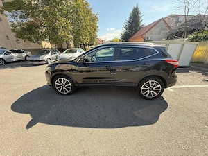 Vând Nissan Qashqai J11 din anul 2016 model TEKNA , motor 1,5 diesel, cutie automata, 322000 kM - imagine 10