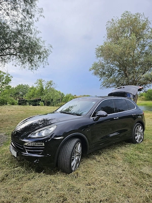 Porsche Cayenne 3.0D Gts VARIANTE - imagine 5