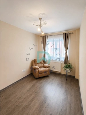 Apartament 3 camere Tractorul, 77 mp - Brasov - imagine 10