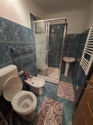 Vând apartament cu 2camere confort 1 decomandat bloc de 4etaje  - imagine 4