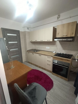 Proprietar | Apartament 2 camere, 2 balcoane | Central, vis- -vis de Episcopia Râmnicului | Renovat  - imagine 10