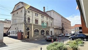 Vand spatiu comercial in Reghin ultracentral cu suprafata utila 1863 mp - imagine 4