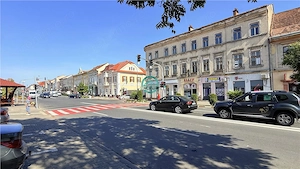 Vand spatiu comercial in Reghin ultracentral cu suprafata utila 1863 mp - imagine 3