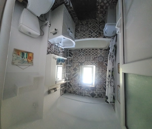 Inchiriez apart 2 camere Ploiești, strada Cameliei et 3 4 cu centrala proprie si AC - imagine 6