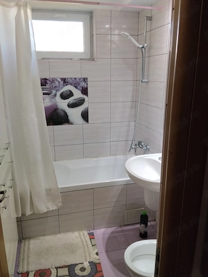 Proprietar închiriez apartament 2 cam.zona Citymall,termen lung,mobilat,utilat,CT,AC,loc de parcare. - imagine 6