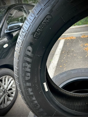 Set de Anvelope GoodYear Efficient Grip 2022 - imagine 2
