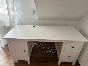 Birou cu 2 sertare plus doua spatii de depozitare 