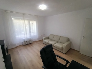 Confort 1 Decomandat Langa Piata Bălcescu,la 1 Km de Complex Studențesc sau de Piata Operei,320 E  - imagine 3