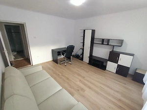 Confort 1 Decomandat Langa Piata Bălcescu,la 1 Km de Complex Studențesc sau de Piata Operei,320 E  - imagine 2
