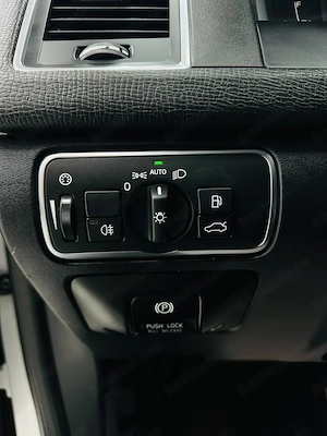 Volvo XC60 - imagine 12