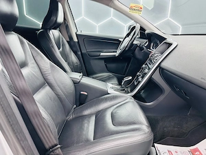 Volvo XC60 - imagine 19