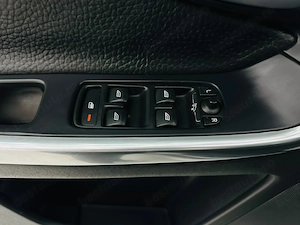 Volvo XC60 - imagine 13