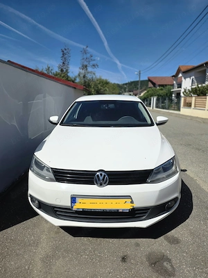 VÂNZARE RAPIDĂ! Mașină pe firmă   Stare foarte bună   Preț atractiv! - imagine 3