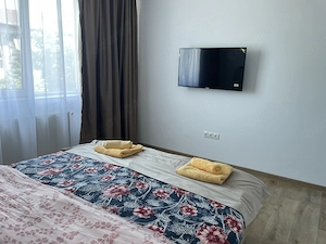Inchiriez apartament cu 2 camere in zona centrala  - imagine 2