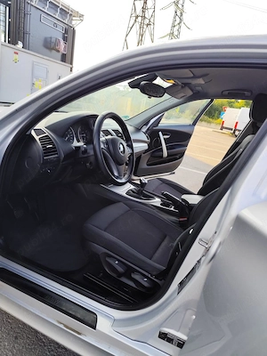 BMW seria 1, 143 CV motor 2.0 diesel - imagine 7