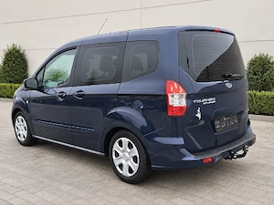 Ford Tourneo Courier - imagine 5