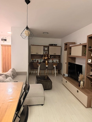 Proprietar inchiriez ap 2 camere Vivalia - imagine 4