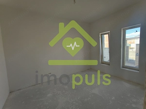Casa cu garaj, 4 dormitoare, Mosnita Noua - imagine 8