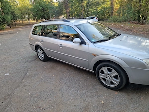 Ford Mondeo Modelul Chia - imagine 4